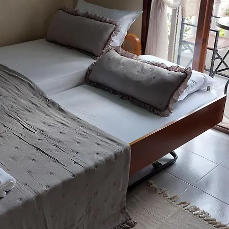 Artemis тюркоазна гледка към морето