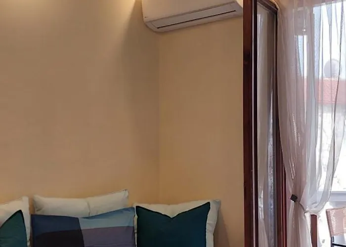 Artemis тюркоазна гледка към морето Polychrono