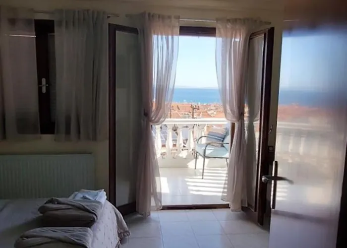 Artemis тюркоазна гледка към морето Polychrono