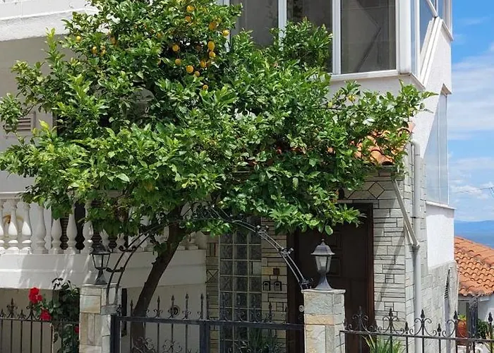 Artemis тюркоазна гледка към морето