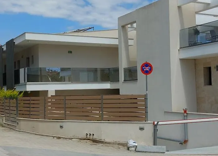 Artemis тюркоазна гледка към морето * Polychrono