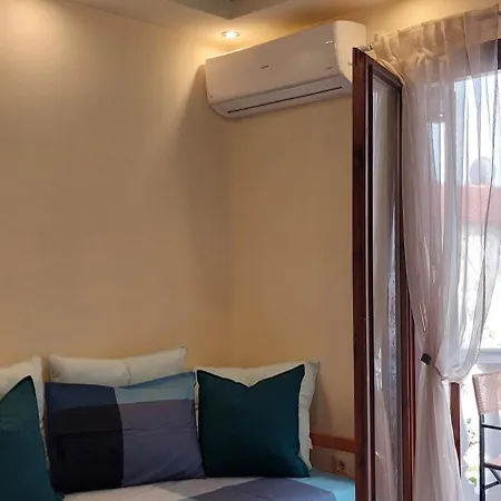 Artemis тюркоазна гледка към морето Polikhronon